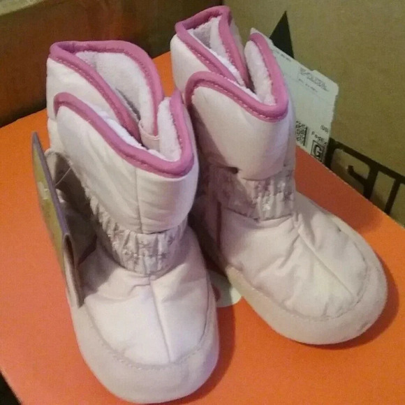 NEW KAMIK Pink SnowPup Baby Boots Shoes - Picture 2 of 3